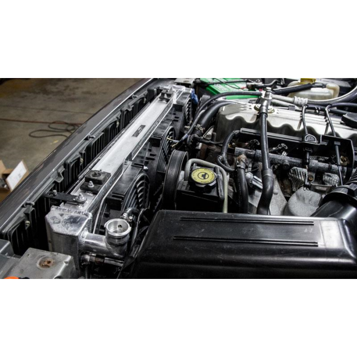 Mishimoto Performance Aluminum Fan Shroud, Fits Jeep Cherokee Xj 1989–2001