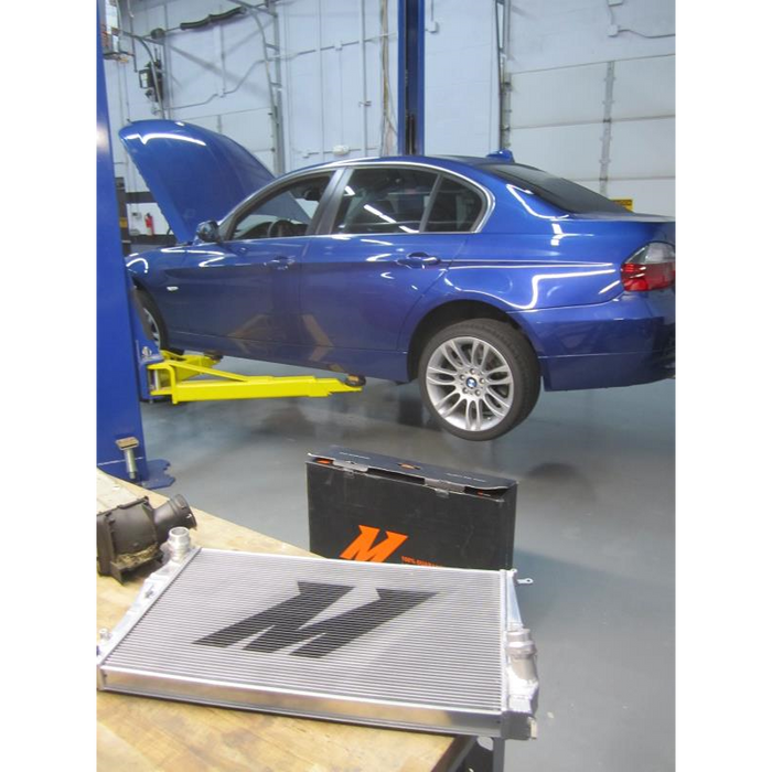 Mishimoto Performance Aluminum Radiator, Fits BMW 335i/135i (Manual) 2006 2013