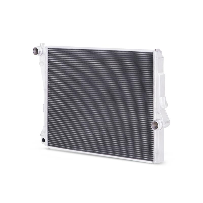Mishimoto Performance Aluminum Radiator, Fits BMW E46 Non-M 1999-2006
