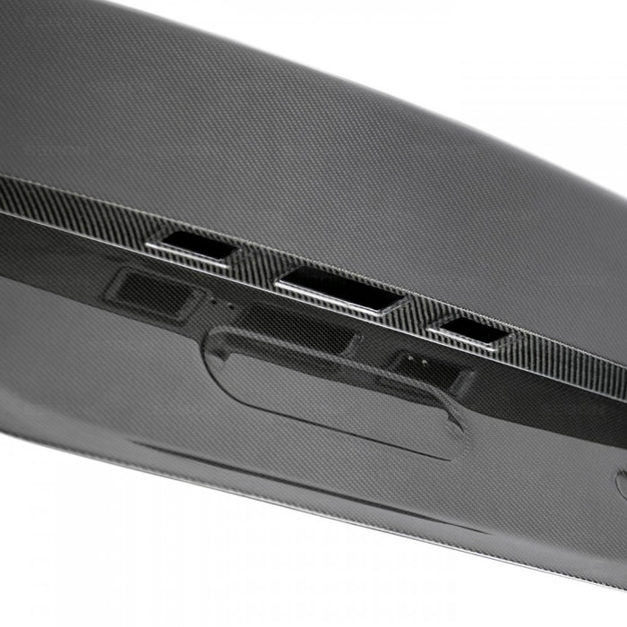 Seibon OEM-Style Carbon Fiber Trunk Lid For 2004-2010 BMW E60 5 Series / M5